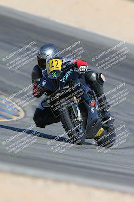 media/Nov-15-2024-CVMA Friday Practice (Fri) [[b142d29251]]/4-Group 4 and Trackday/Session 2 (Turn 10)/